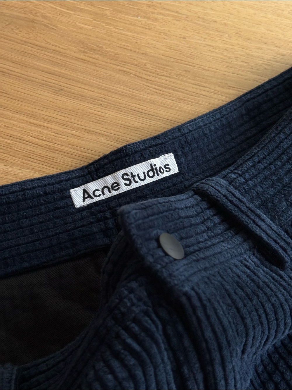 Acne Studios Ross Wide-Leg Cotton Blend Corduroy Shorts Size 48 Navy - Picture 8 of 13